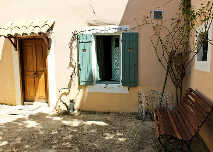 New! De Charme Au Mas De Soleil Apartamento Goudargues